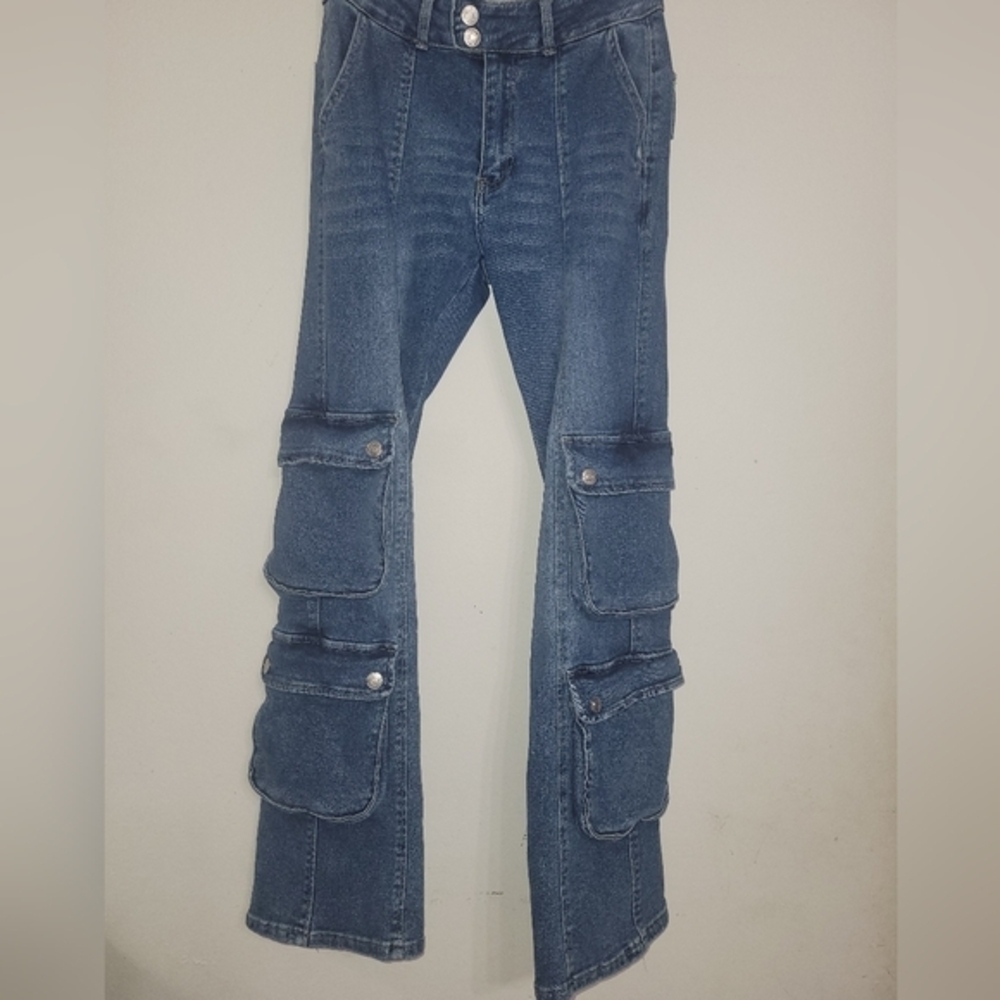 Forever 21 Women.Blue Bootcut Cargo Jeans SIZE 27